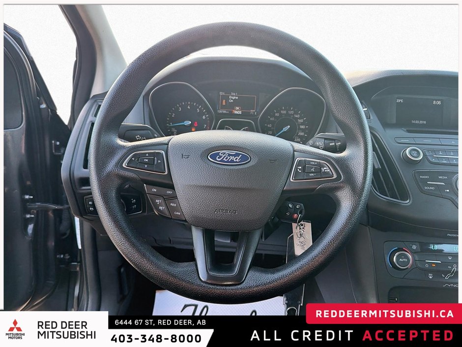 2016 Ford Focus SE-12