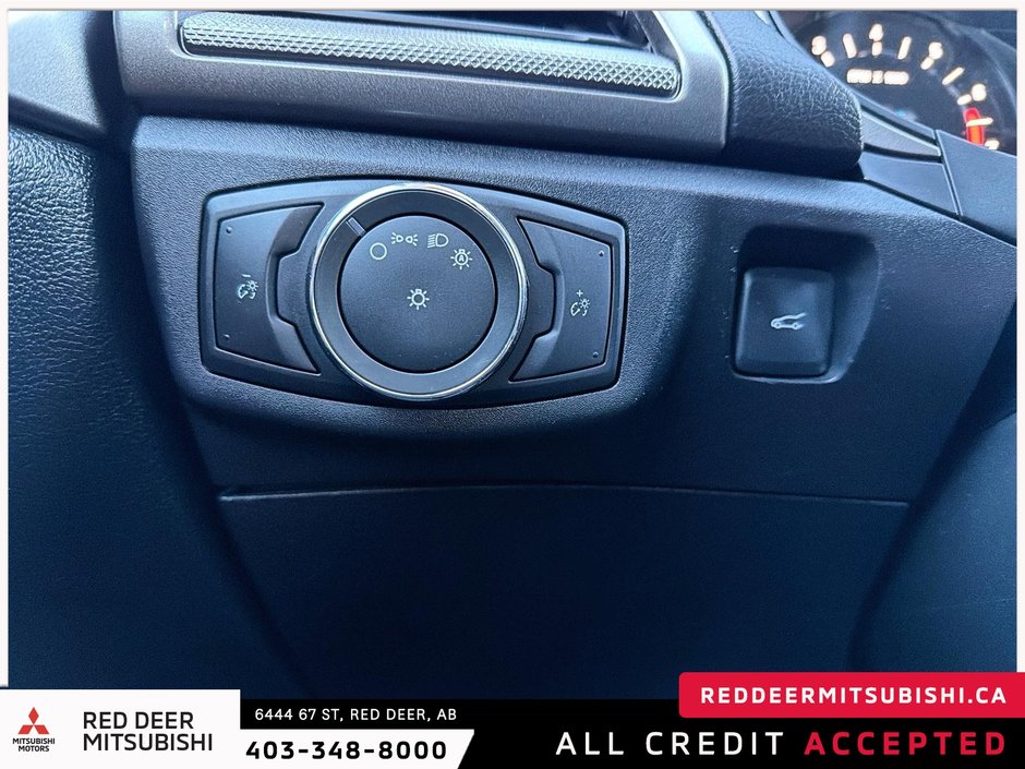 2017 Ford Fusion SE-16