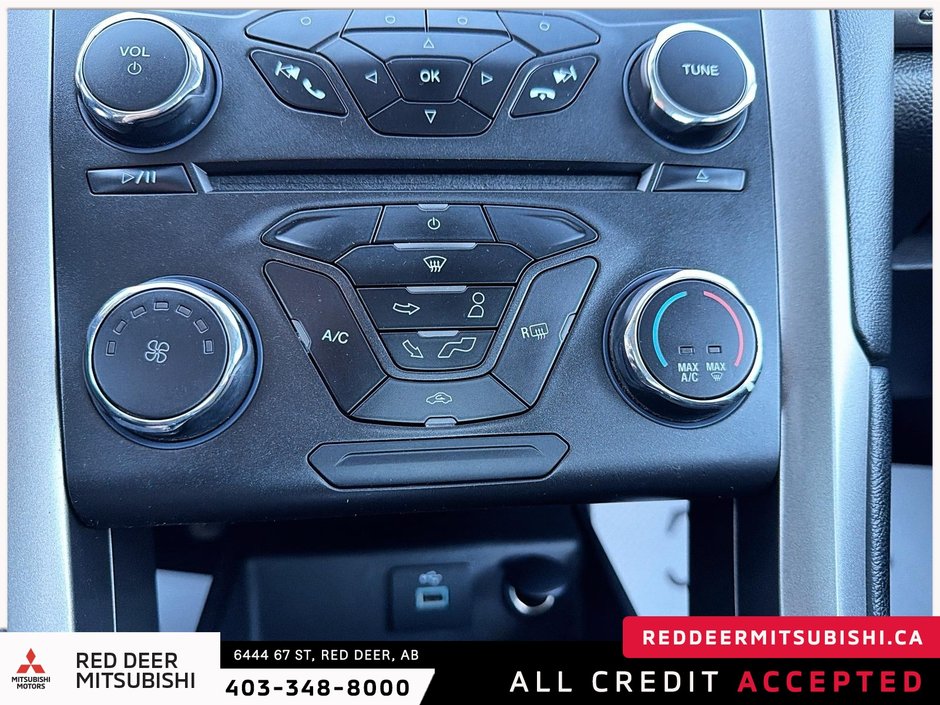 2017 Ford Fusion SE-13