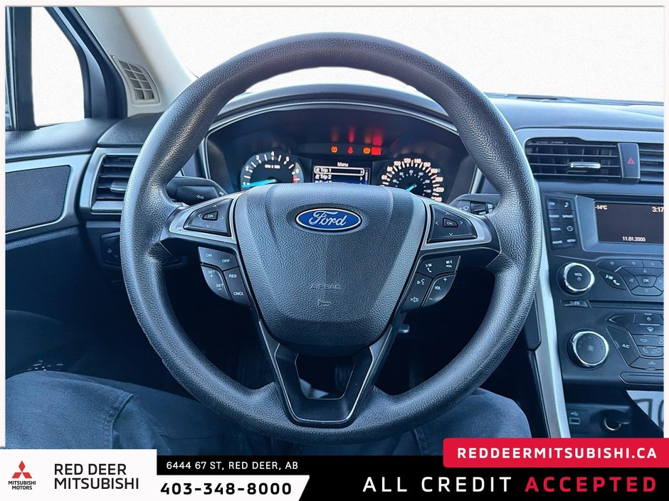 2017 Ford Fusion SE-11