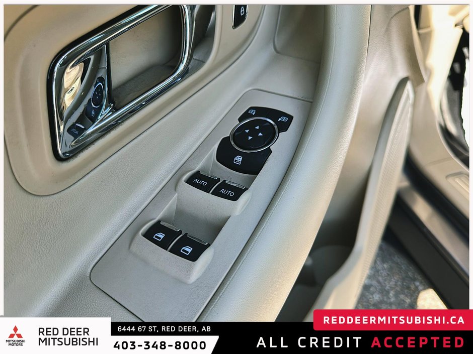 2013 Ford Taurus Limited-9
