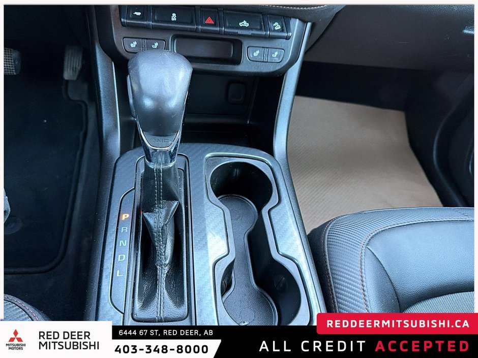 2022 GMC Canyon AT4 w/Leather-13