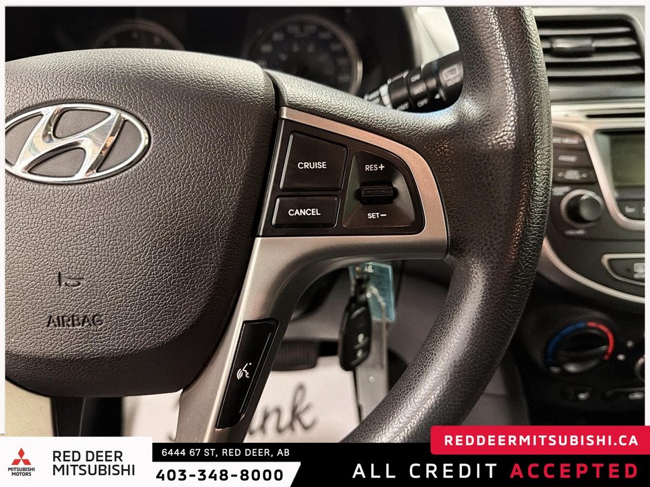 2017 Hyundai Accent SE-13