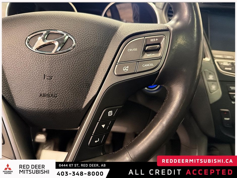 2016 Hyundai Santa Fe Sport 2.0T Limited-17