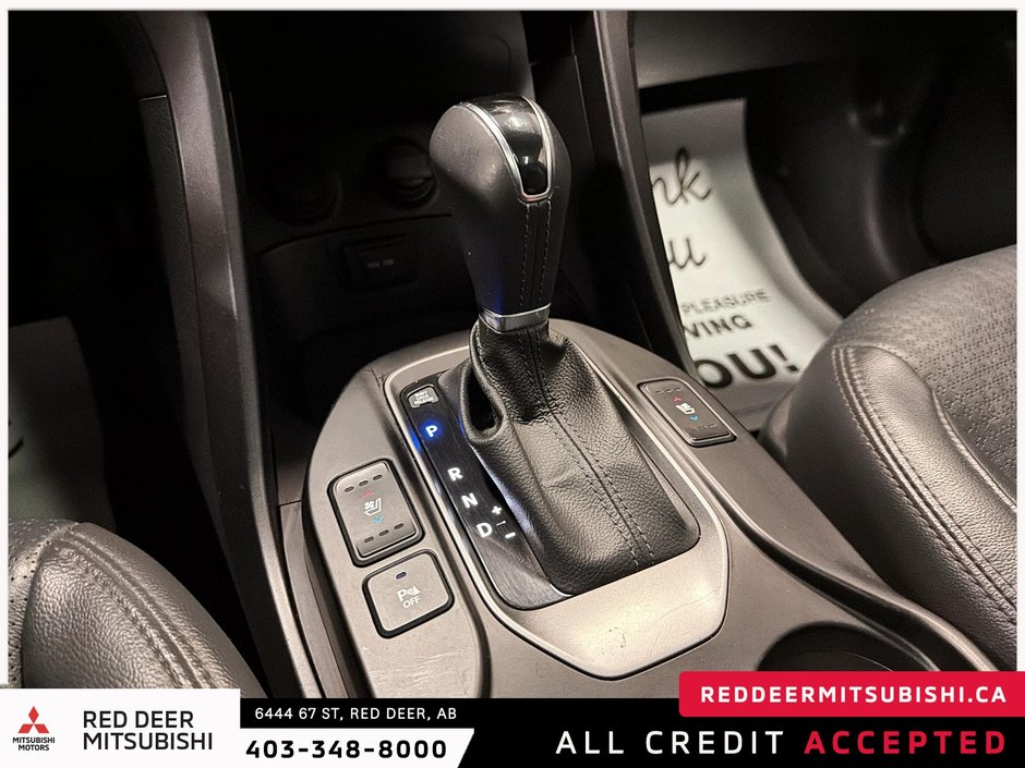 2016 Hyundai Santa Fe Sport 2.0T Limited-20