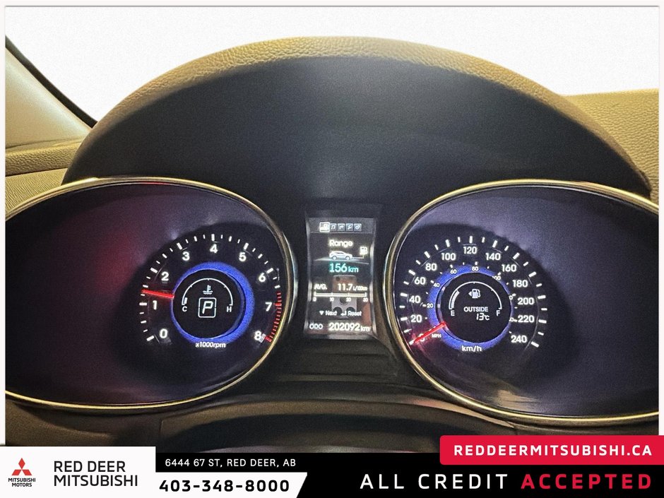 2016 Hyundai Santa Fe Sport 2.0T Limited-18