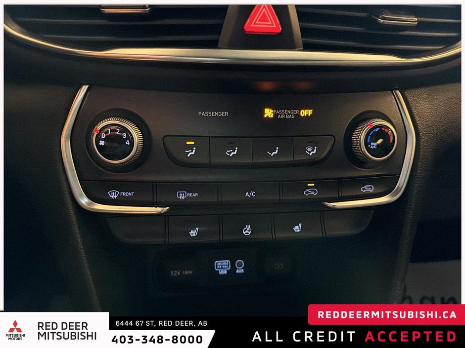 2019 Hyundai Santa Fe Essential-16