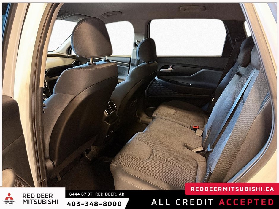 2019 Hyundai Santa Fe Essential-10