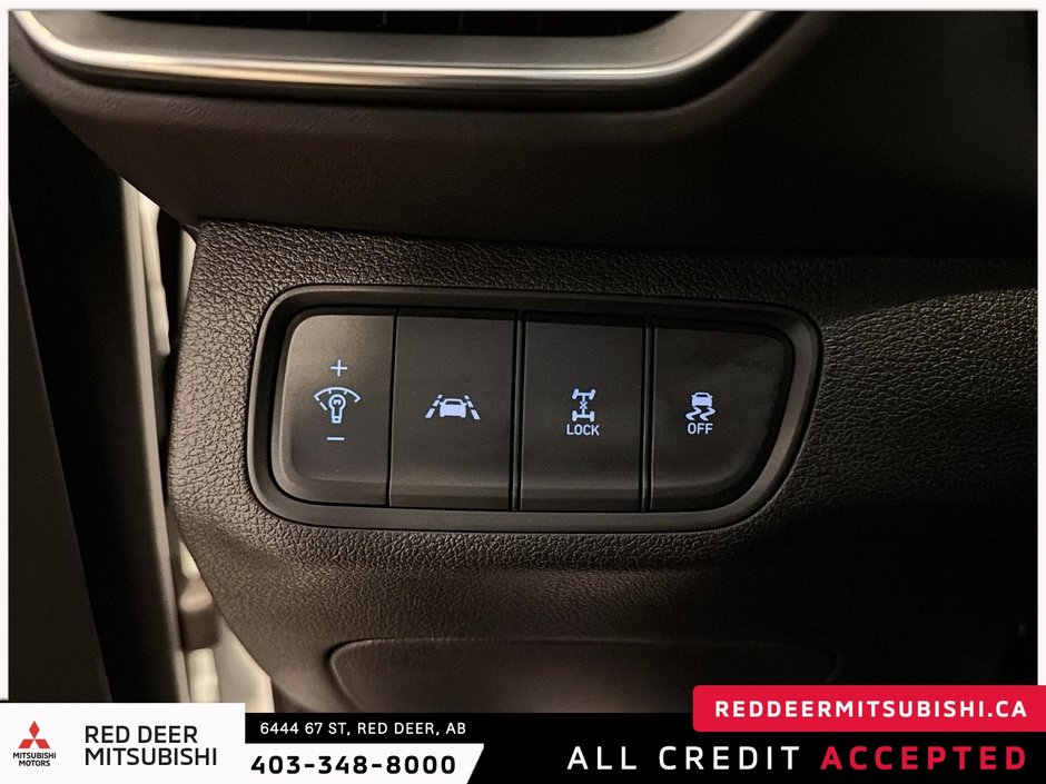 2019 Hyundai Santa Fe Essential-22