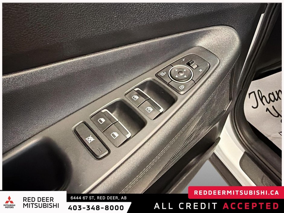 2019 Hyundai Santa Fe Essential-11