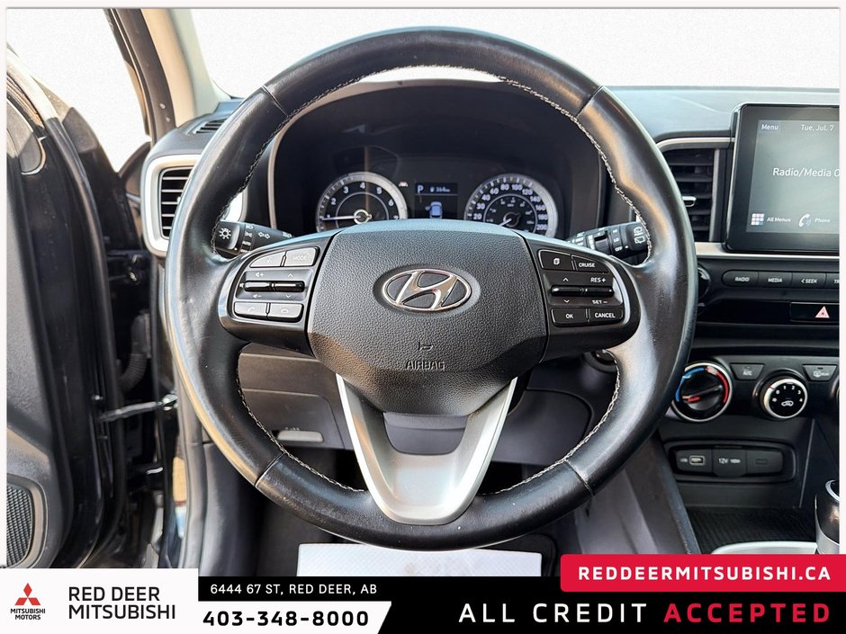 2022 Hyundai Venue Preferred-12