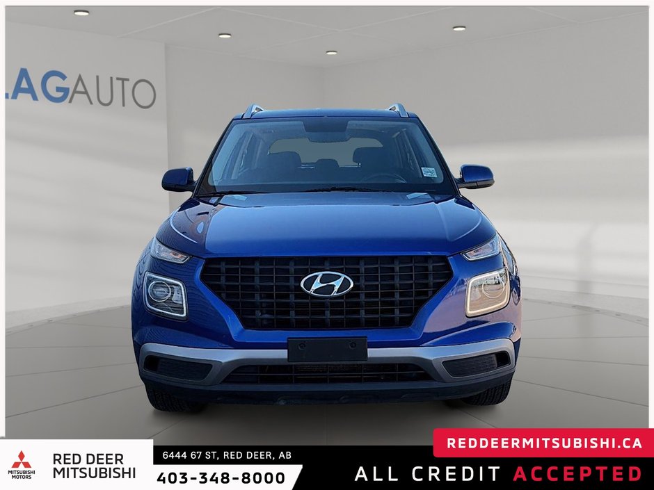 2022 Hyundai Venue Trend-1