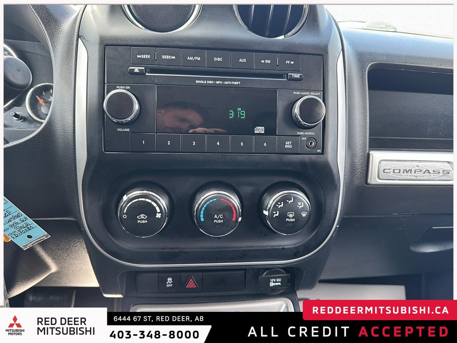 2015 Jeep Compass North-12
