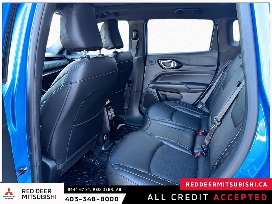 2023 Jeep Compass Altitude-12