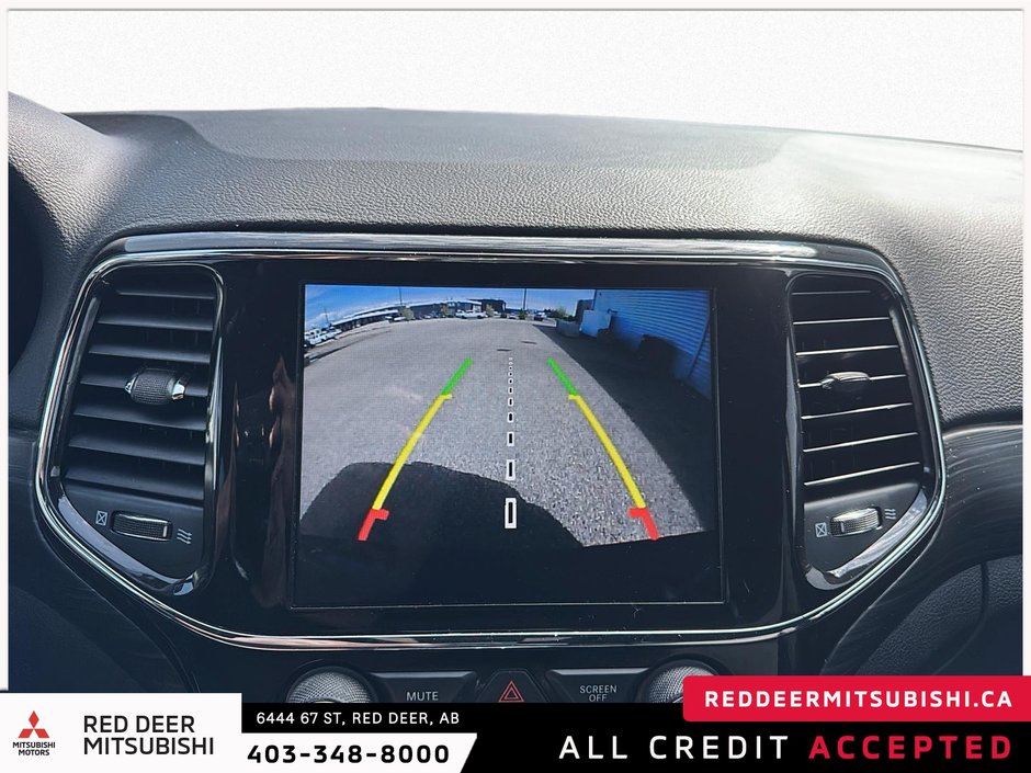 2022 Jeep GRAND CHEROKEE WK Laredo E-17