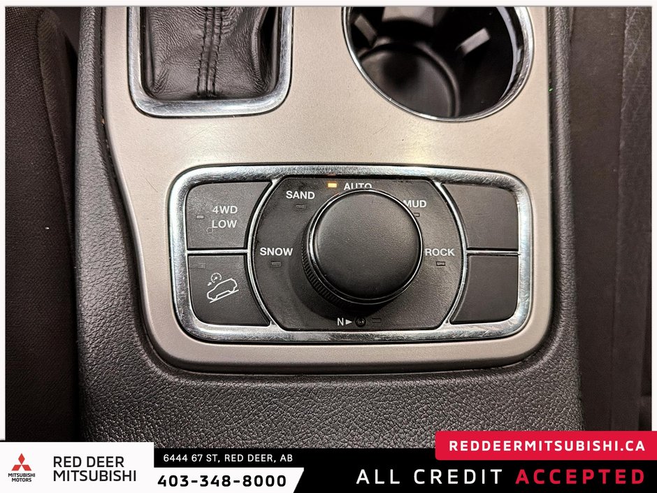 2021 Jeep Grand Cherokee Laredo-17
