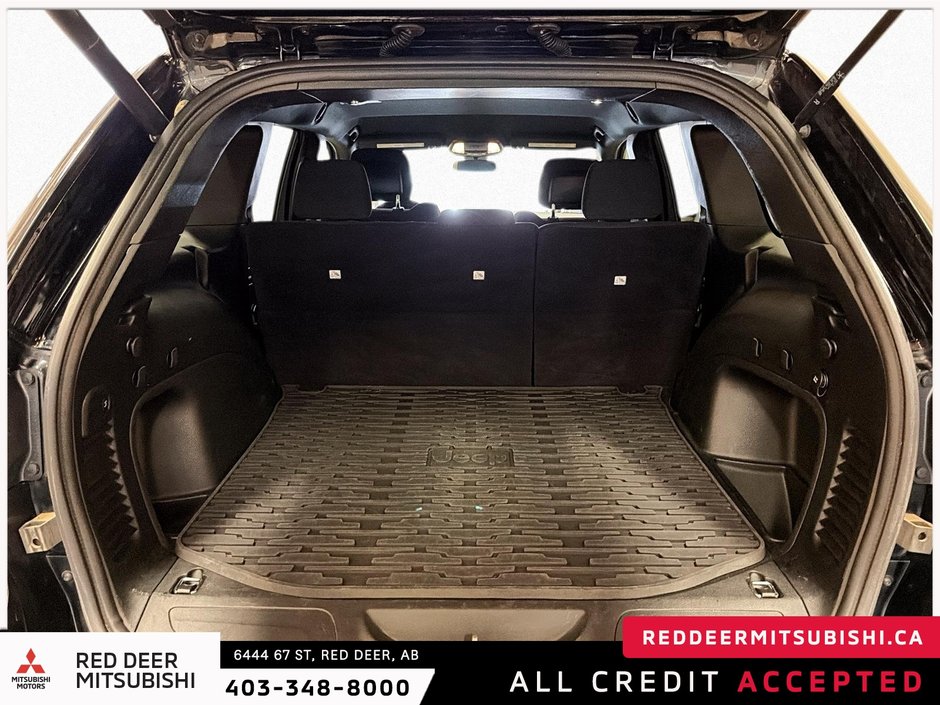 2021 Jeep Grand Cherokee Laredo-5