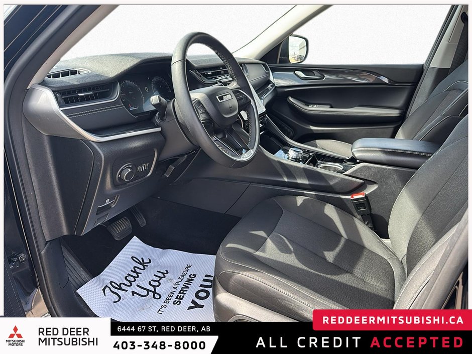 2023 Jeep Grand Cherokee Laredo-7