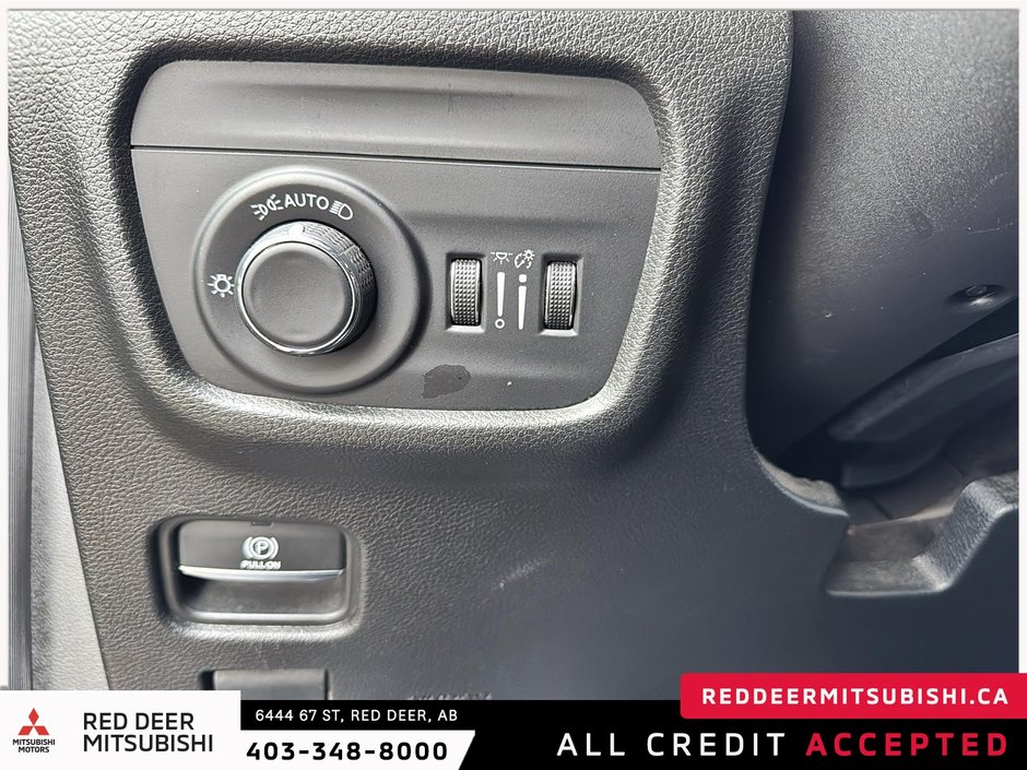 2023 Jeep Grand Cherokee Laredo-14
