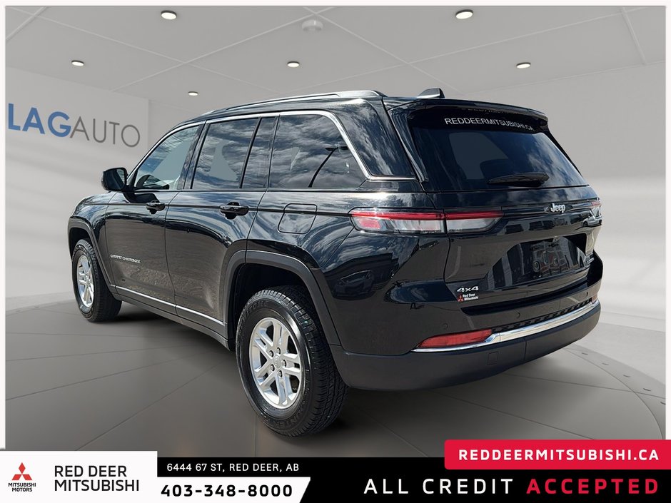 2023 Jeep Grand Cherokee Laredo-3