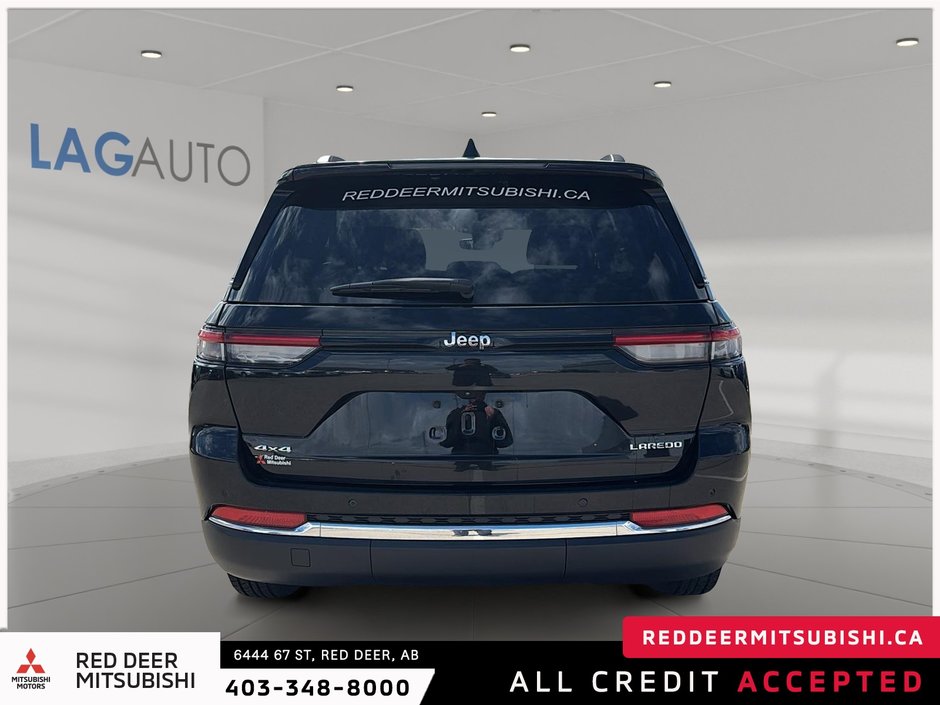 2023 Jeep Grand Cherokee Laredo-2