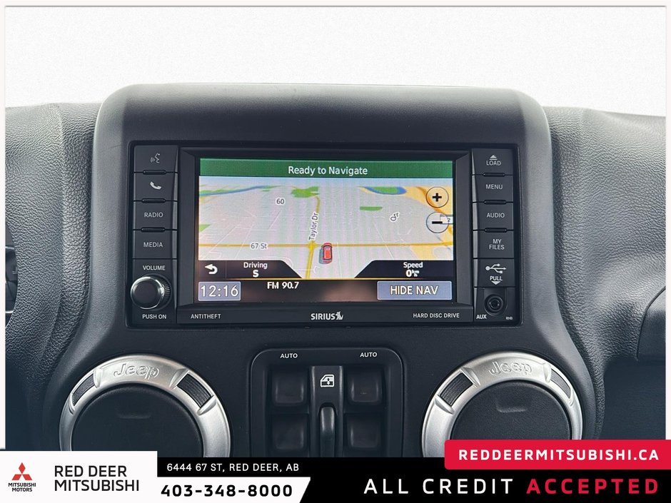2013 Jeep Wrangler Unlimited Sahara-17