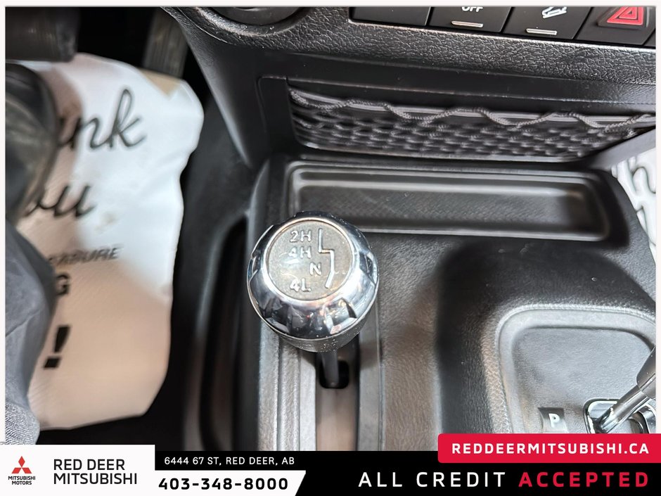 2014 Jeep Wrangler Unlimited Sport-15
