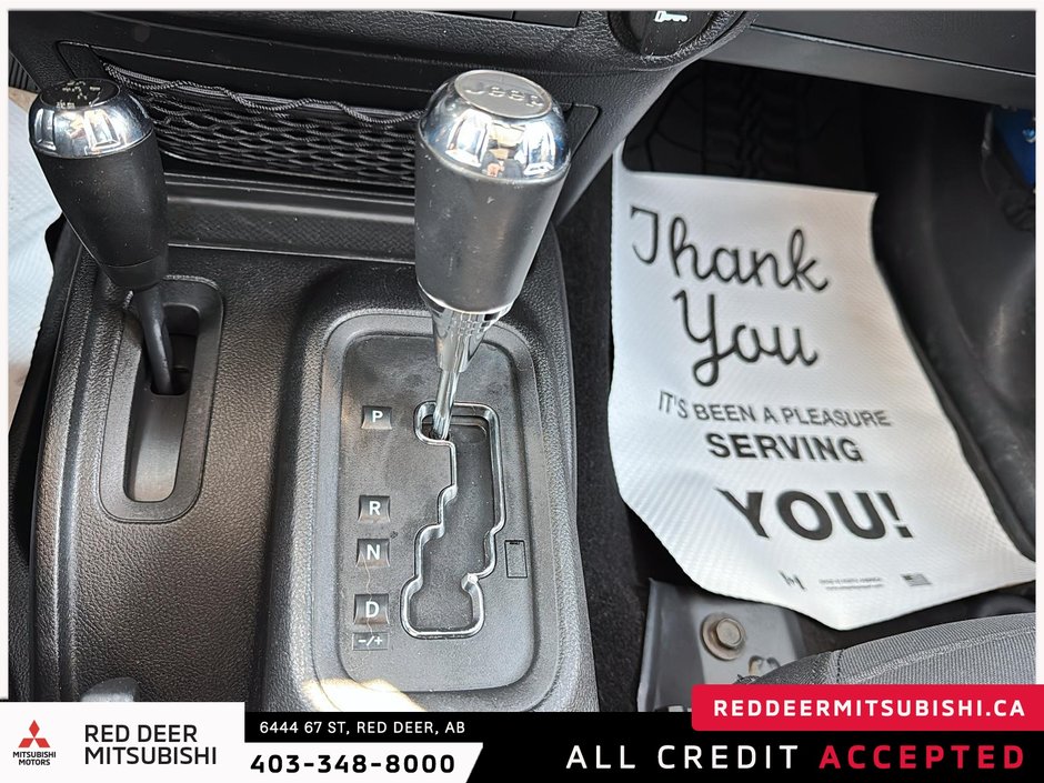 2014 Jeep Wrangler Unlimited Sport-14