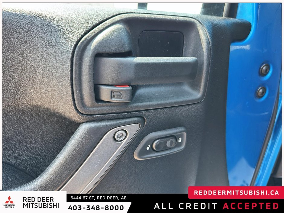 2014 Jeep Wrangler Unlimited Sport-10