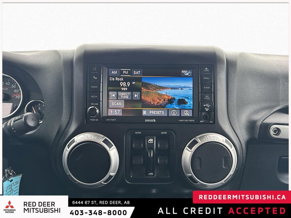 2014 Jeep Wrangler Unlimited Rubicon-16