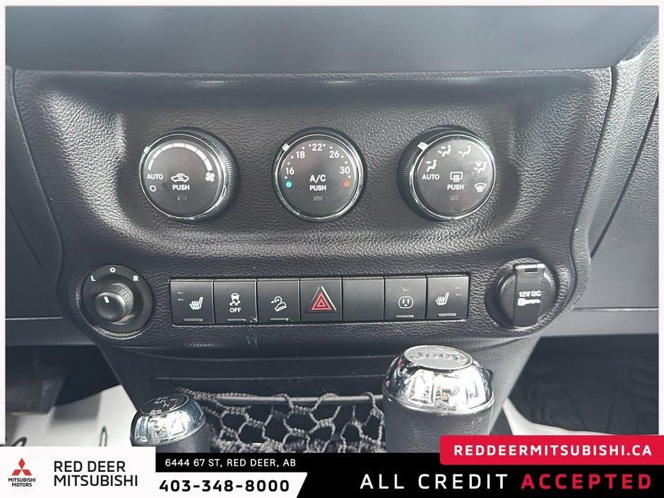 2014 Jeep Wrangler Unlimited Rubicon-13