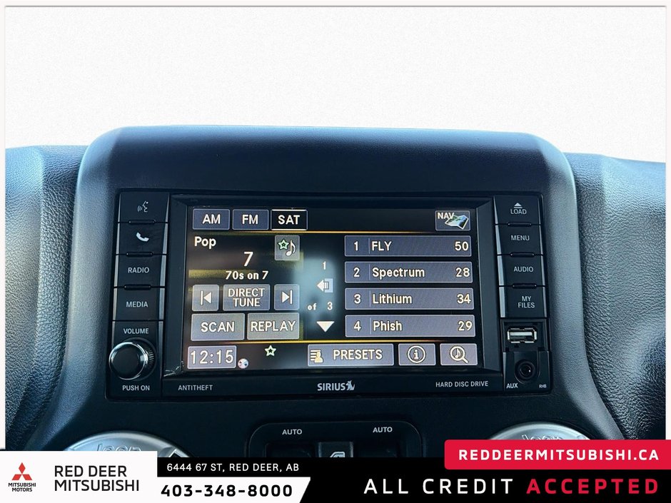 2017 Jeep Wrangler Unlimited Sahara-18