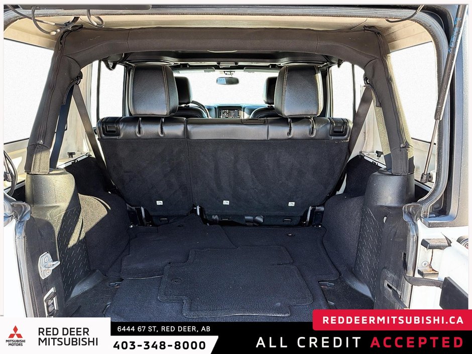 2017 Jeep Wrangler Unlimited Sahara-5