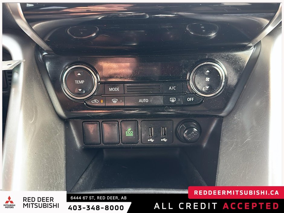 2020 Mitsubishi ECLIPSE CROSS ES-12