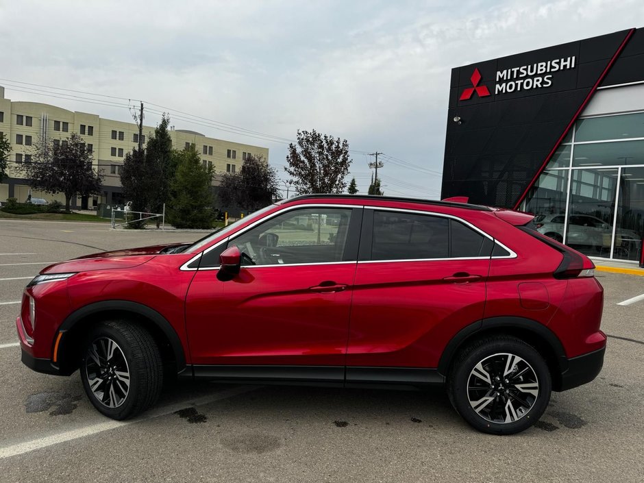 2024 Mitsubishi ECLIPSE CROSS SEL-2