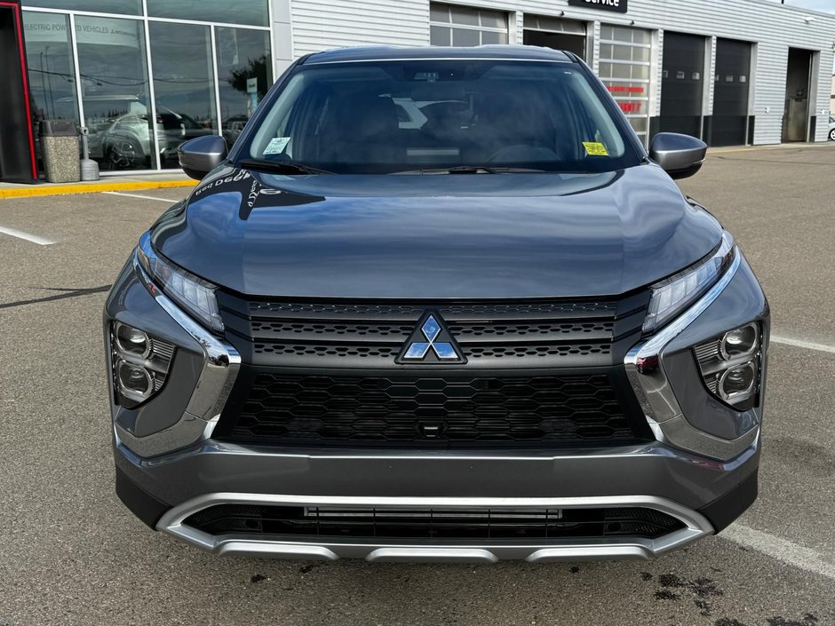 2024 Mitsubishi ECLIPSE CROSS SE-1