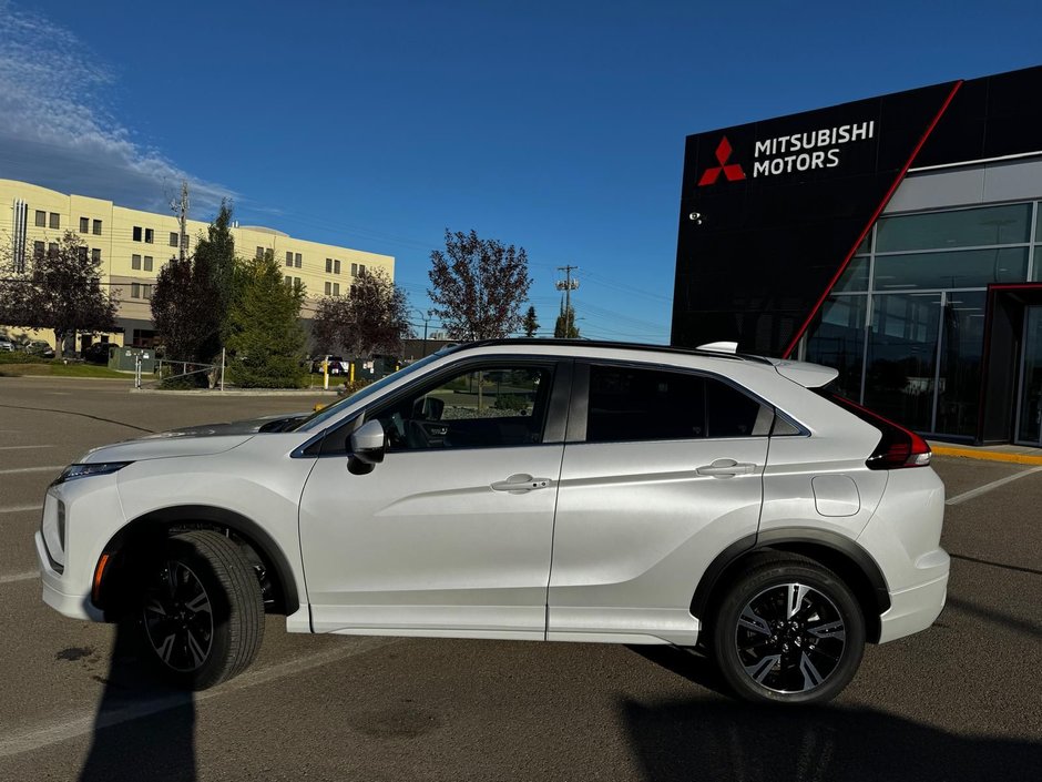 2024 Mitsubishi ECLIPSE CROSS GT-2