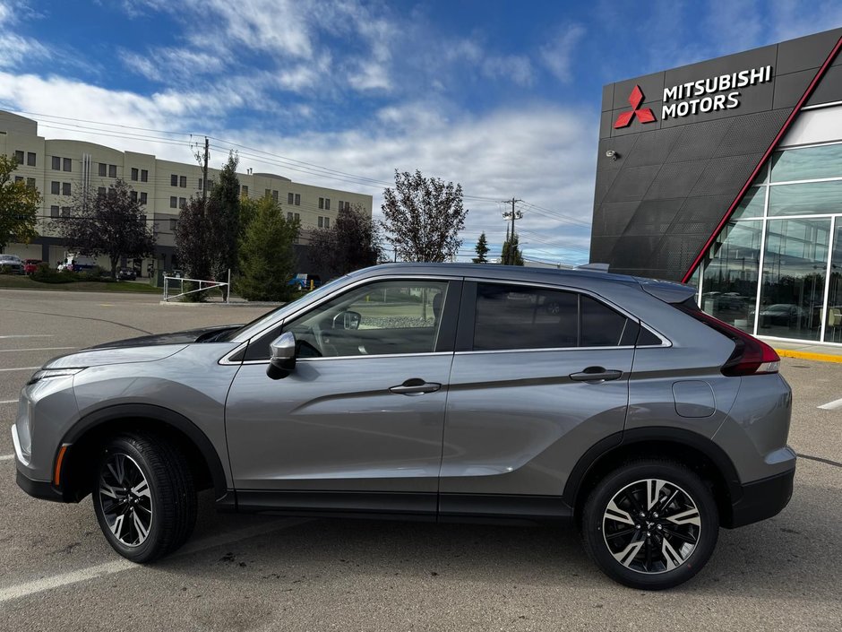 2024 Mitsubishi ECLIPSE CROSS ES-2