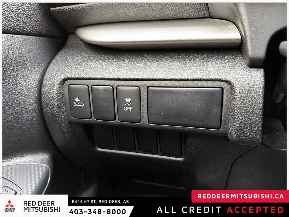 2024 Mitsubishi Eclipse Cross ES-19