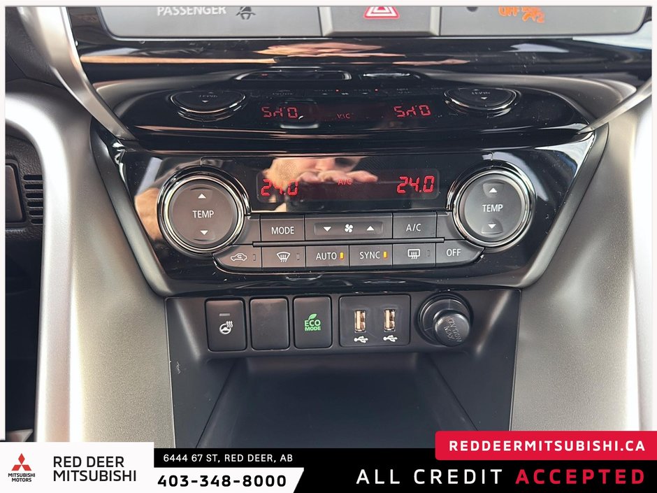 2025 Mitsubishi ECLIPSE CROSS SE S-AWC-12