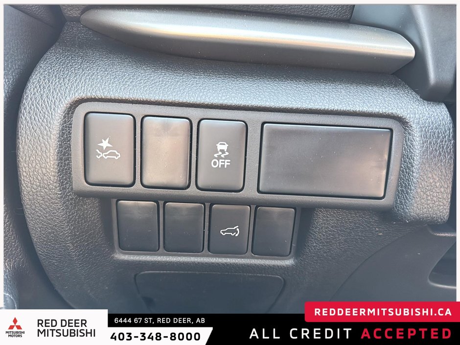 2025 Mitsubishi ECLIPSE CROSS SE S-AWC-15