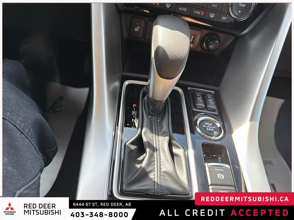 2025 Mitsubishi ECLIPSE CROSS SE S-AWC-13
