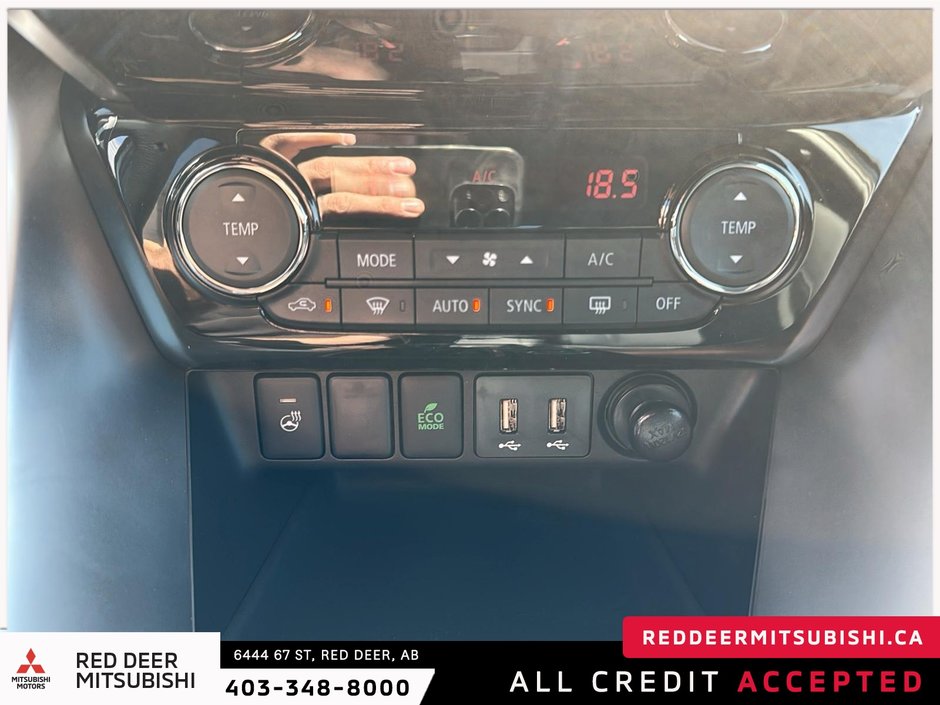 2025 Mitsubishi ECLIPSE CROSS SEL-12