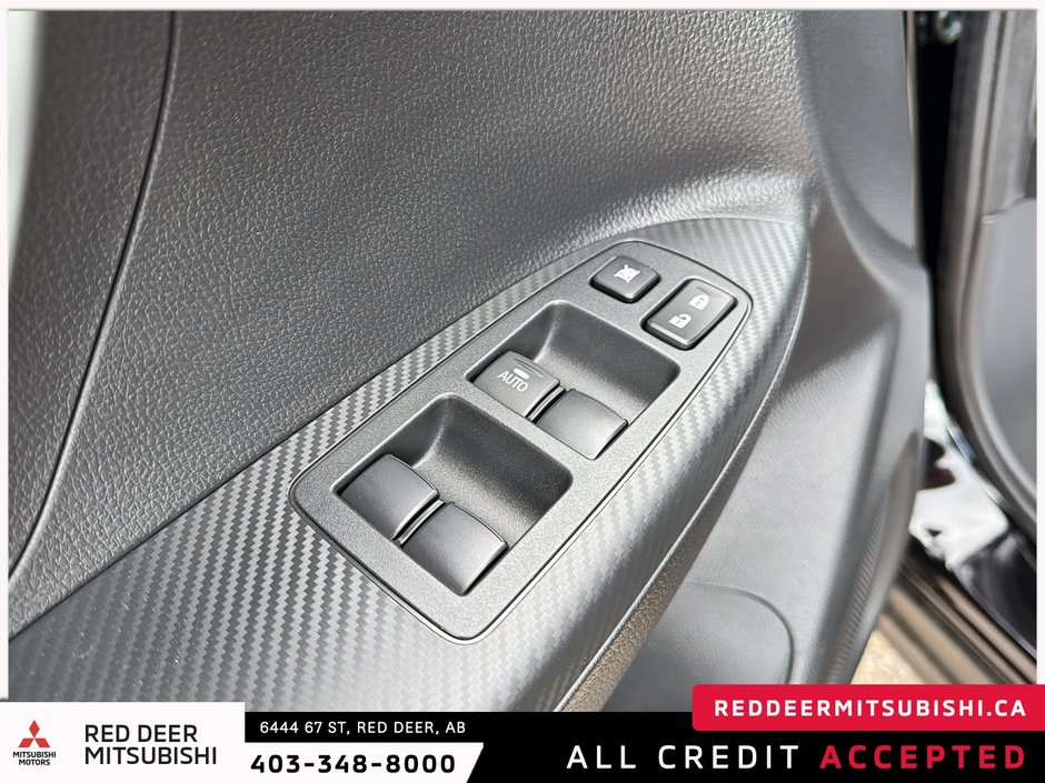 2025 Mitsubishi ECLIPSE CROSS SEL S-AWC-9