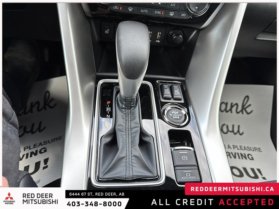 2025 Mitsubishi ECLIPSE CROSS SEL S-AWC-13