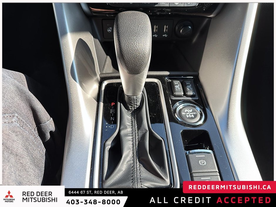 2025 Mitsubishi ECLIPSE CROSS GT S-AWC-13
