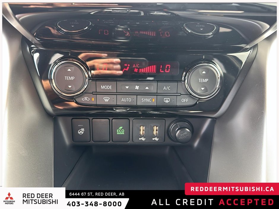 2025 Mitsubishi ECLIPSE CROSS SEL-12