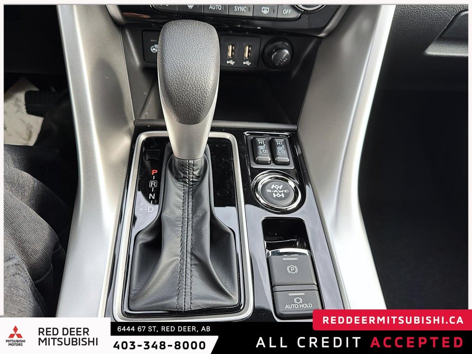 2025 Mitsubishi ECLIPSE CROSS GT-13