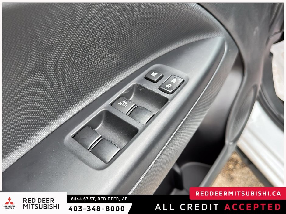 2024 Mitsubishi Mirage ES CVT-9