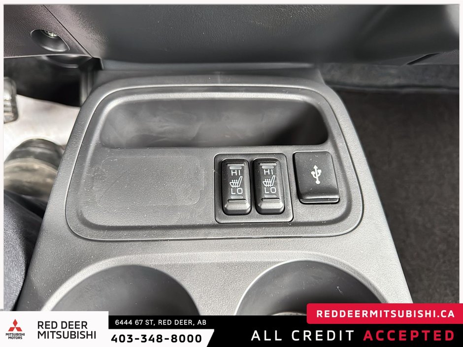 2024 Mitsubishi Mirage ES CVT-14